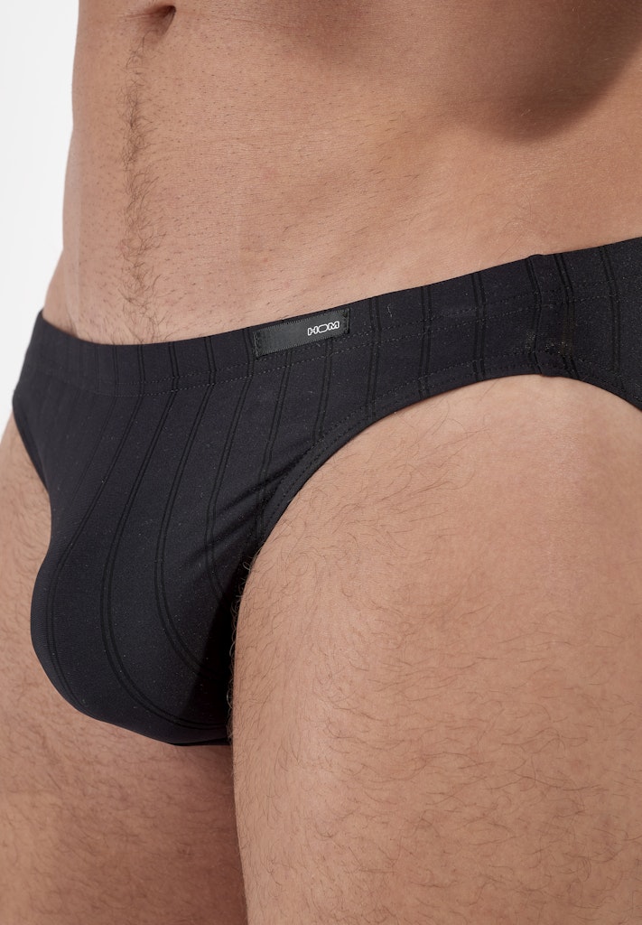 Chic Comfort Micro Briefs | Black 401333-0004