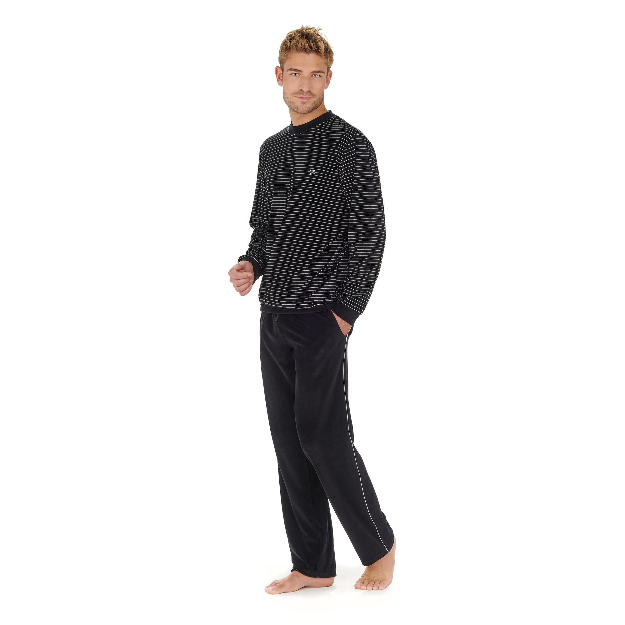 402619 Norman Homewear - R04W Black/White Stripes