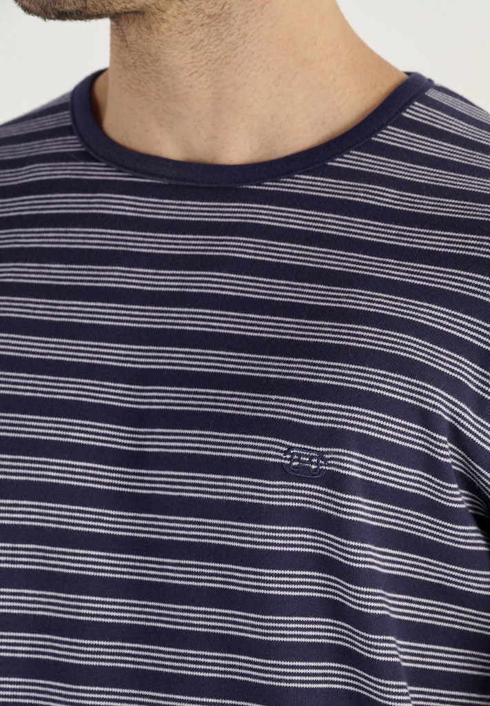 Freedom Long Sleepwear | Black/White Stripes 403218-R04W